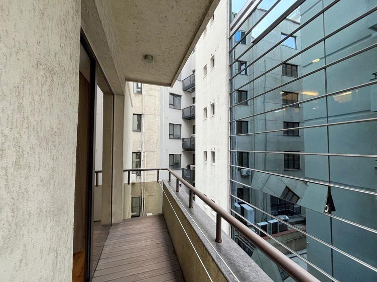 Apartament cu 3 camere semidecomandat în Primăverii