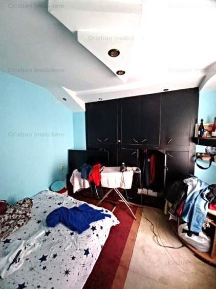 Casă cu 7 camere cu Canalizare în Apollo