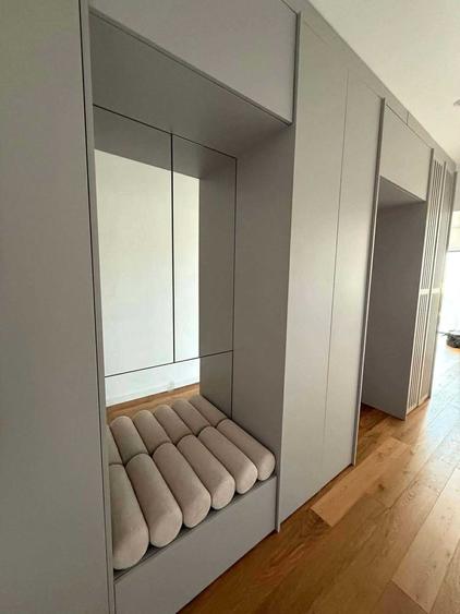 Apartament cu 3 camere semidecomandat în Cotroceni