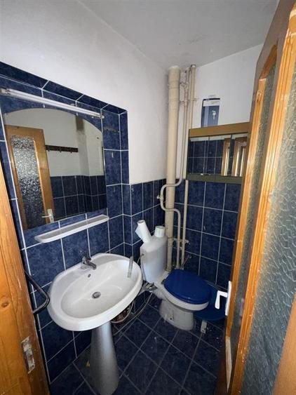 Apartament cu 3 camere decomandat, mobilat în Baza 3