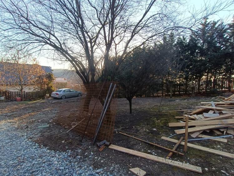 Teren Construcții intravilan de 500 mp, în Luna de Sus