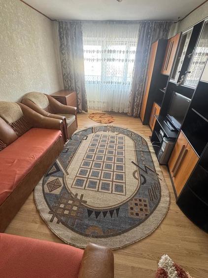 Apartament cu 3 camere decomandat în George Enescu