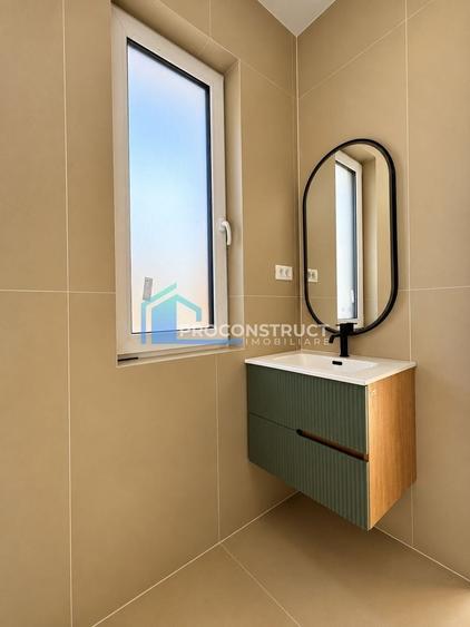 Duplex cu 4 camere cu Canalizare în Dumbrăvița