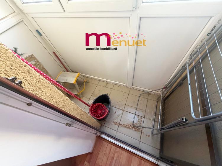 Apartament 2 camere,zona Biserica cu Ceas,etaj 1 - 6