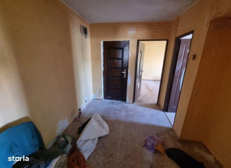 Apartament cu 2 camere decomandat în Tomești