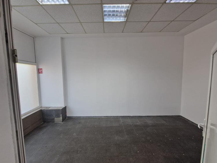 Spațiu comercial, de 78 mp, în Militari