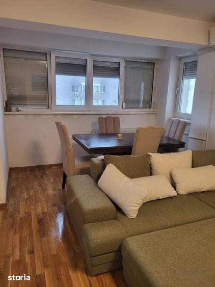 Apartament cu 2 camere decomandat în Titan