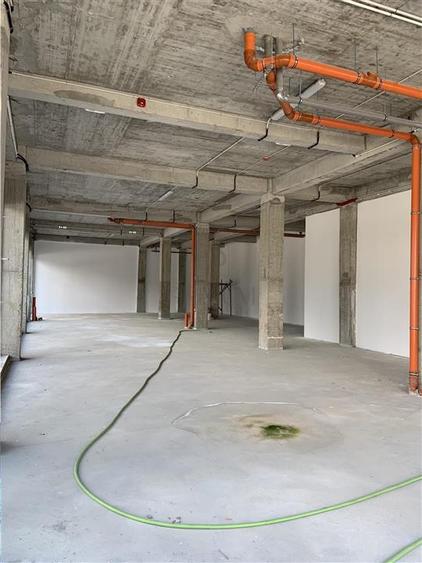 Spațiu comercial, de 260 mp, în Mehala