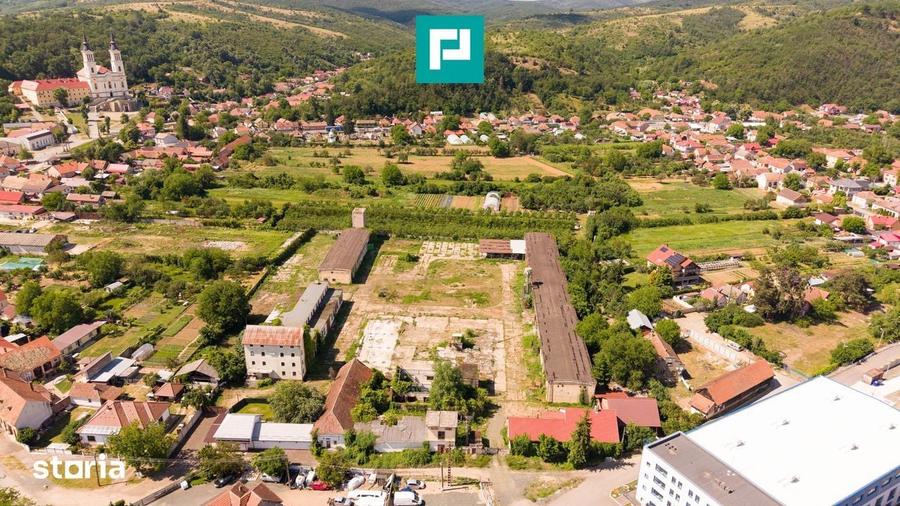 Spațiu comercial, de 700 mp, în Central