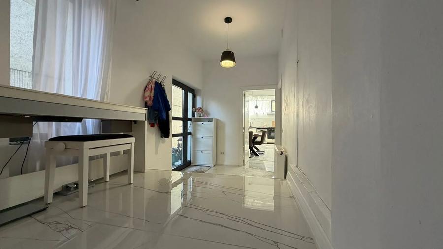 Casa de vanzare P+1+M - 8