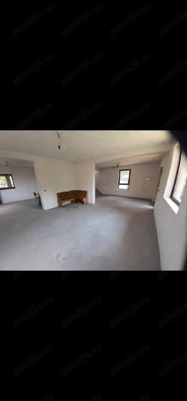 Casă cu 4 camere cu Teren 1000 Mp în Țepu