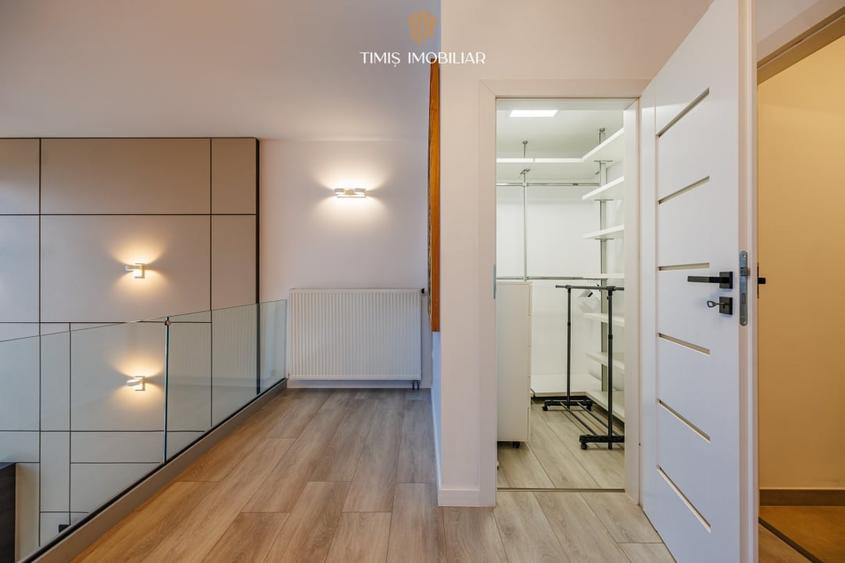 Apartament cu 4 camere decomandat, mobilat în Soarelui