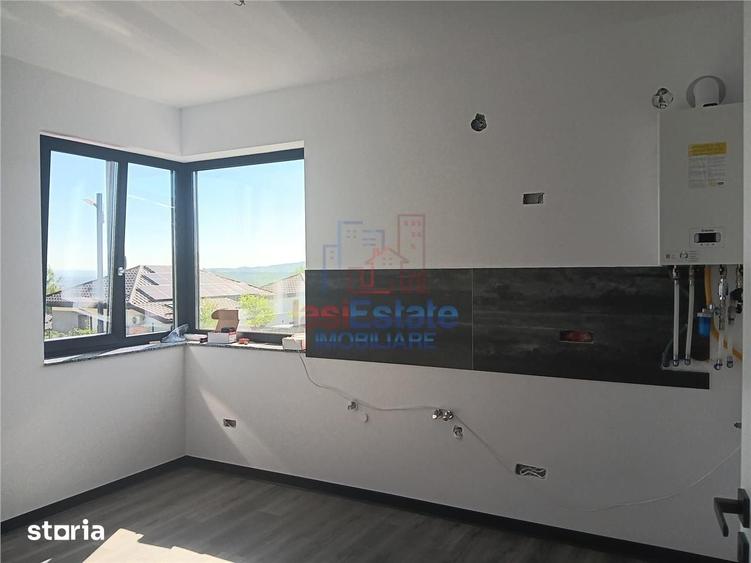 Casă cu 4 camere cu Teren 330 Mp în Miroslava
