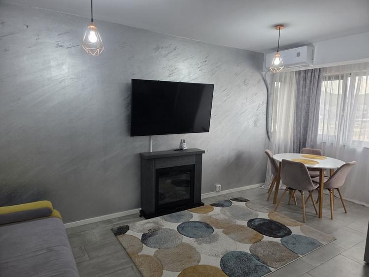 Apartament cu 2 camere decomandat în Tomești