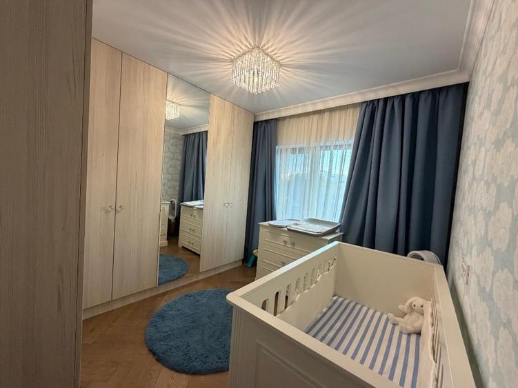 Apartament cu 3 camere decomandat în Pipera