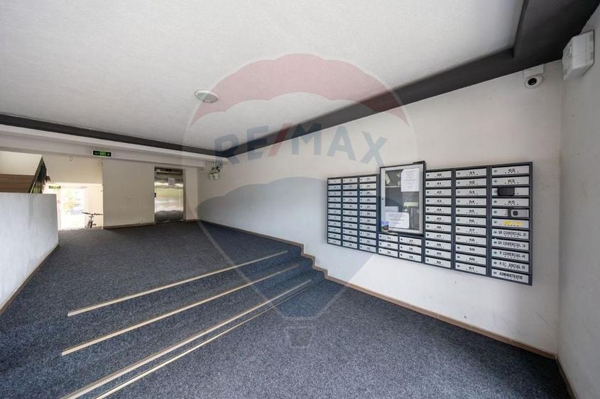 Apartament cu 2 camere decomandat, mobilat în Central