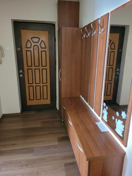 Apartament cu 3 camere în Cantemir