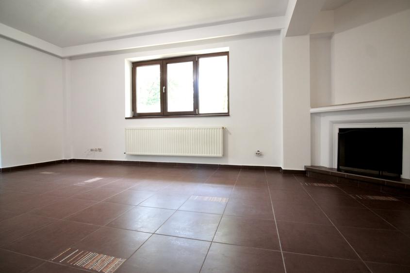 Apartament cu 4 camere decomandat, mobilat în Prelungirea Ghencea