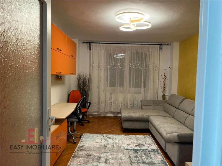Apartament cu 2 camere decomandat, mobilat în Ultracentral