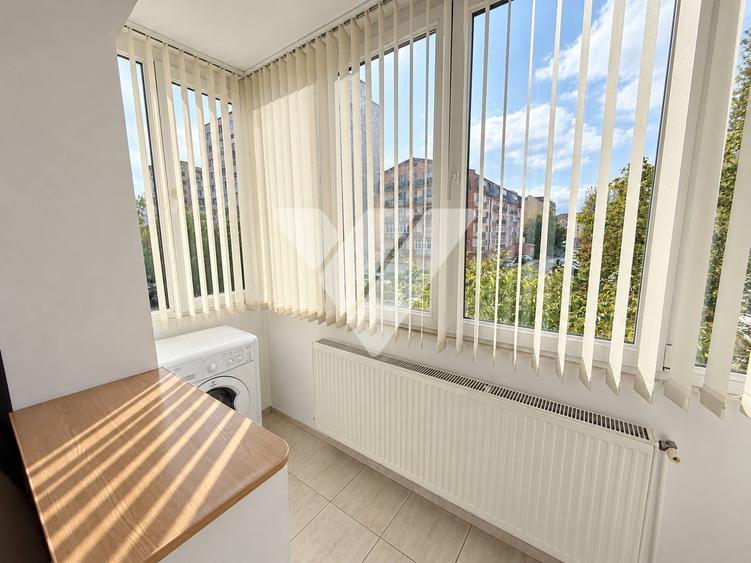 Apartament cu 3 camere semidecomandat, mobilat în Hipodrom 3