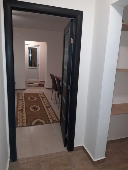 Inchiriez apartament 2 camere,zona Cuza Voda - 7