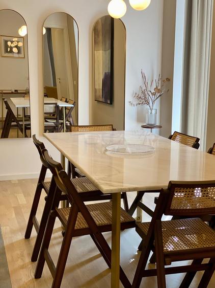 Apartament cu 3 camere semidecomandat, mobilat în Dacia