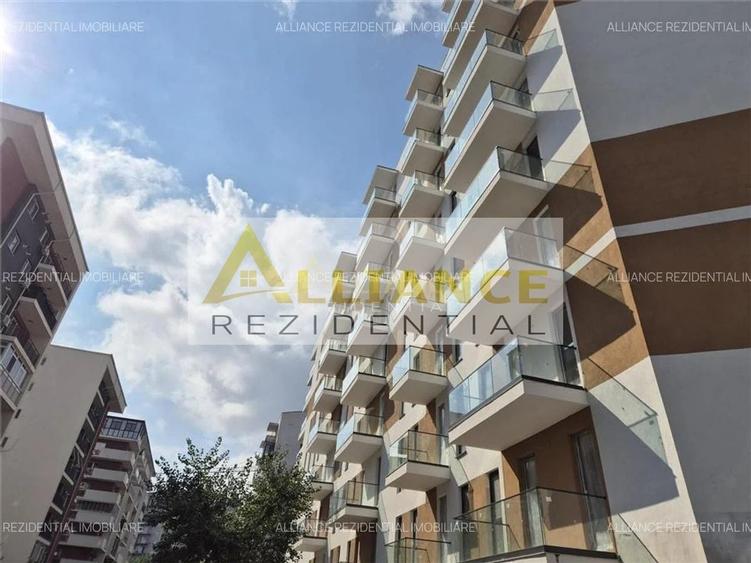 Apartament cu 3 camere decomandat în Metalurgiei