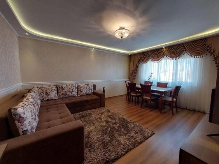 13 septembrie | 3 camere | 80mp | et 8 | bloc reabilitat | 165.700 - 2