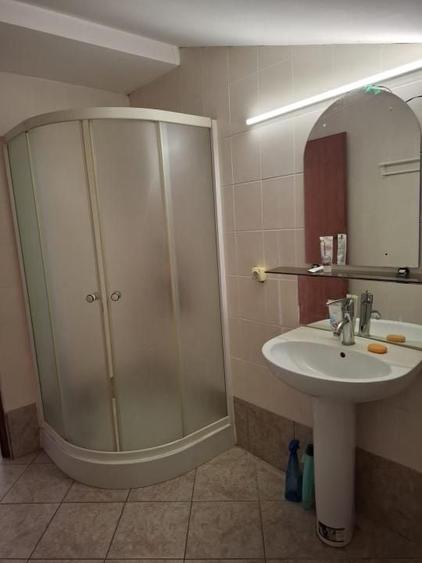 Casă individuală cu 6 camere cu Canalizare în Poiana Câmpina