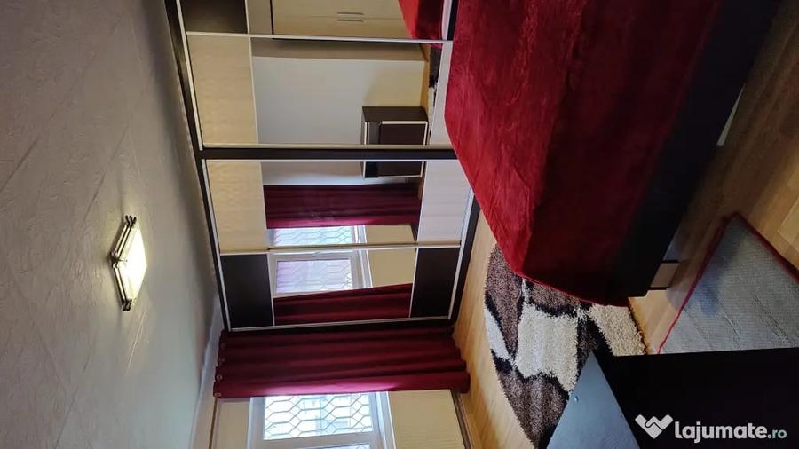 Apartament cu 3 camere decomandat în Cogealac