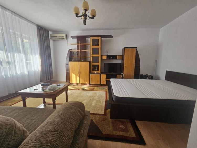 Proprietar, închiriez garsoniera decomandata 42 mp, zona Lujerului, Virtutii - 1