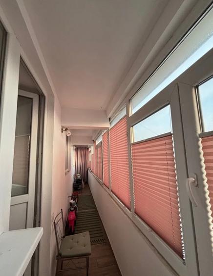 Apartament cu 3 camere decomandat, mobilat în Drumul Taberei