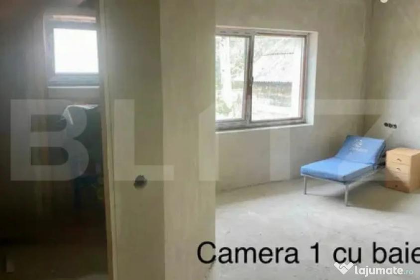 Casă cu 3 camere cu Teren 1354 Mp în Central