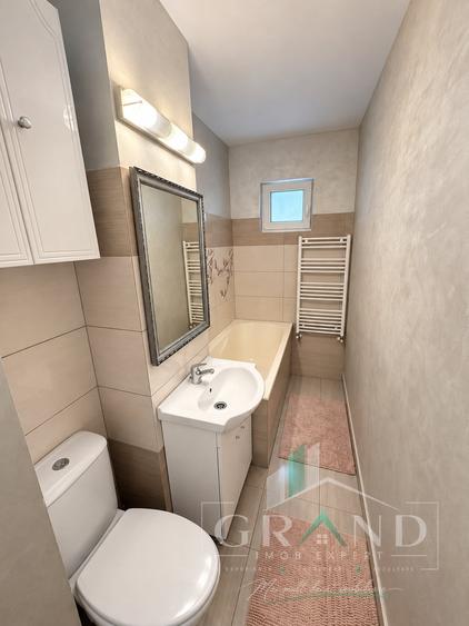 Apartament cu 2 camere decomandat, mobilat în Central