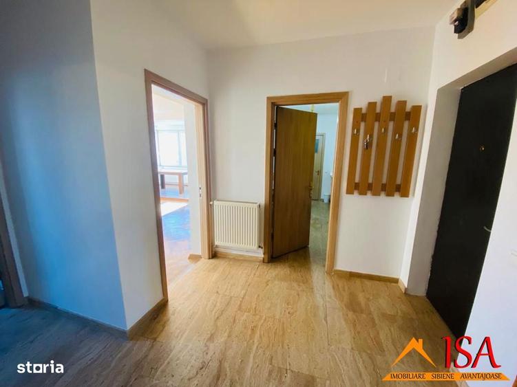 Apartament cu 2 camere decomandat, mobilat în Ștrand