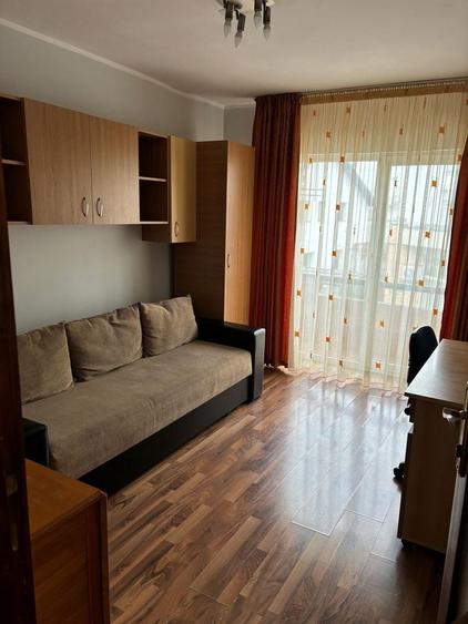 Apartament cu 3 camere decomandat în Nord
