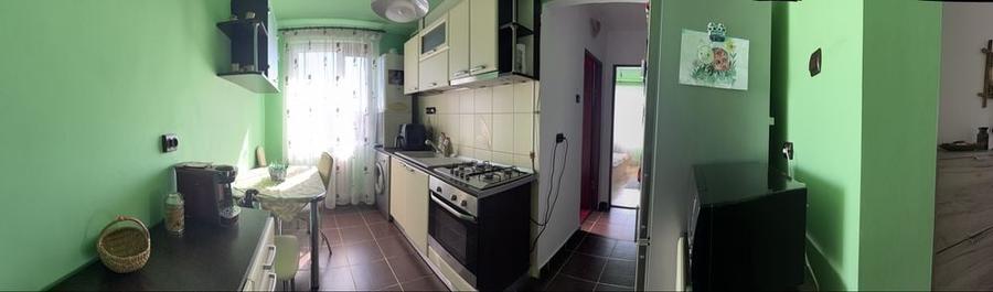 Apartament cu 3 camere decomandat în Central