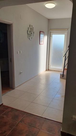 Casă cu 4 camere cu Teren 230 Mp în Sud