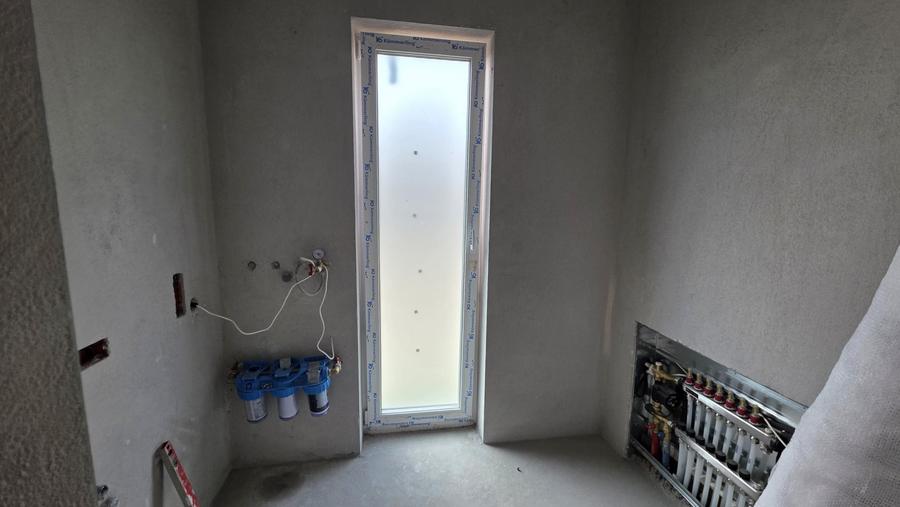 Duplex cu 4 camere cu Canalizare în Dumbrăvița
