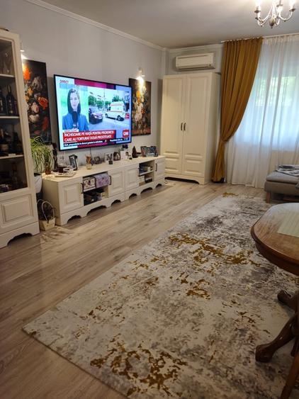 Apartament cu 2 camere semidecomandat în Băneasa