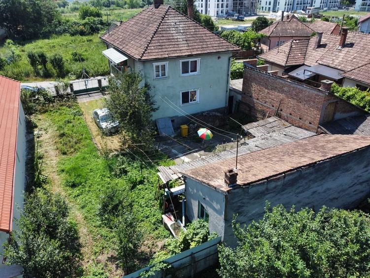 Casă cu 4 camere în Reghin