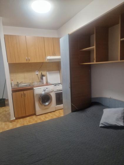 Garsonieră semidecomandată în Far