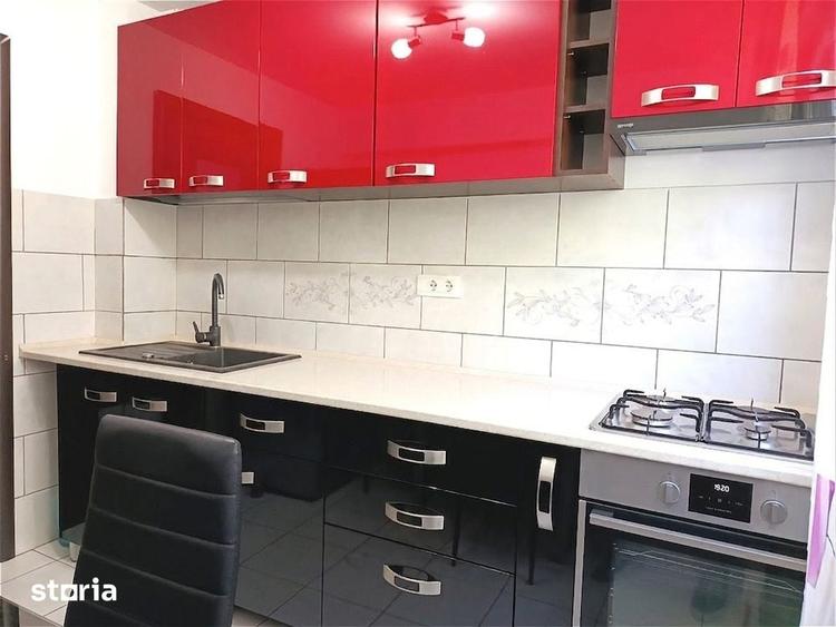Apartament cu 3 camere semidecomandat în Titan