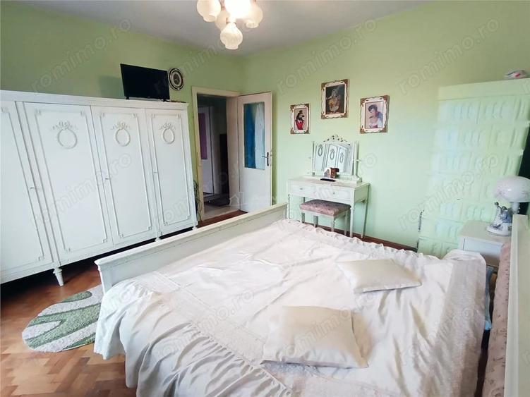 Casă cu 2 camere cu Piscina în Central
