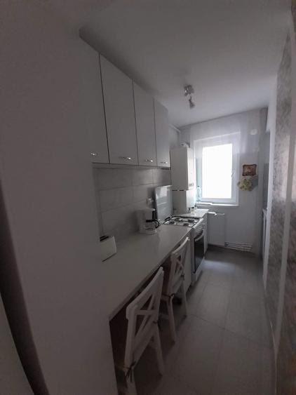 Apartament cu 2 camere semidecomandat în Exterior Vest