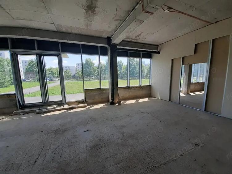 Spațiu comercial, de 238 mp, în Băneasa