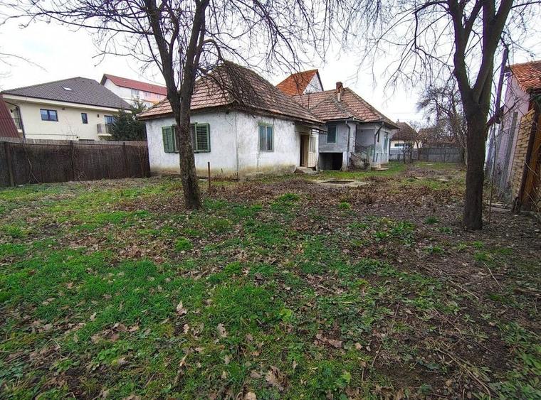 Casă individuală cu 4 camere cu Canalizare în Lazaret