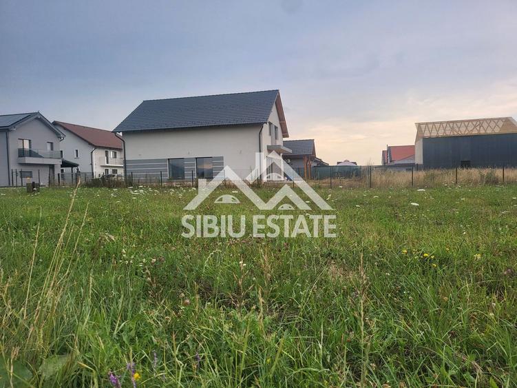 Teren Construcții intravilan de 383 mp, în Exterior Nord