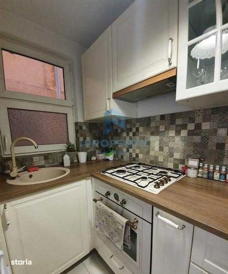 Apartament cu 2 camere, mobilat în Victoriei