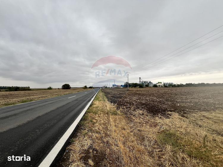 Teren de 27882 mp, în Dor Mărunt